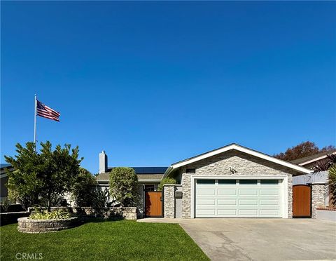Photo of 607 Avenida Vaquero, San Clemente, CA 92673 (MLS # PW25248341)