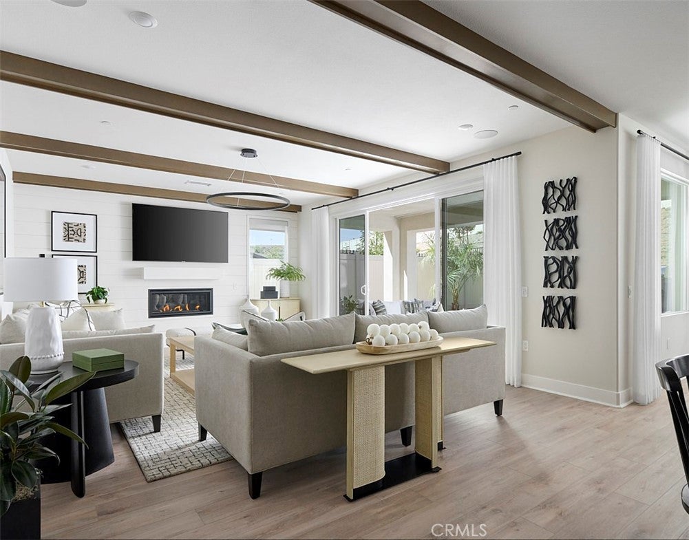 28216 Glory Place