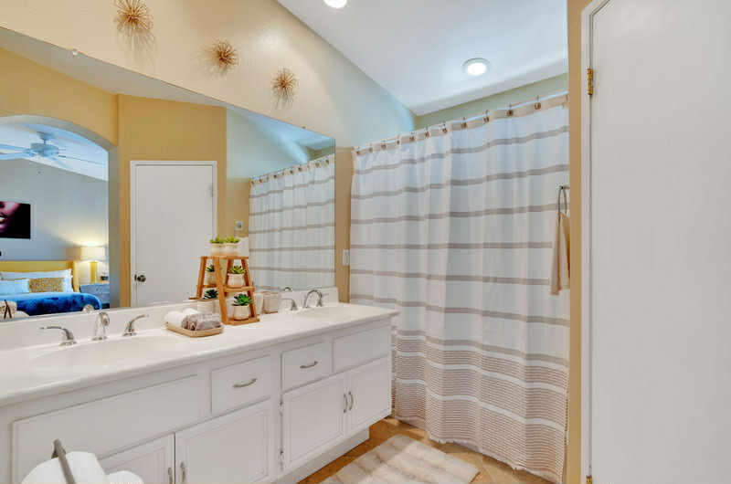 Shadow Hills Villas - Residential Lease