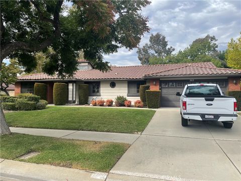 303 E Dunbarton Place Claremont CA 91711
