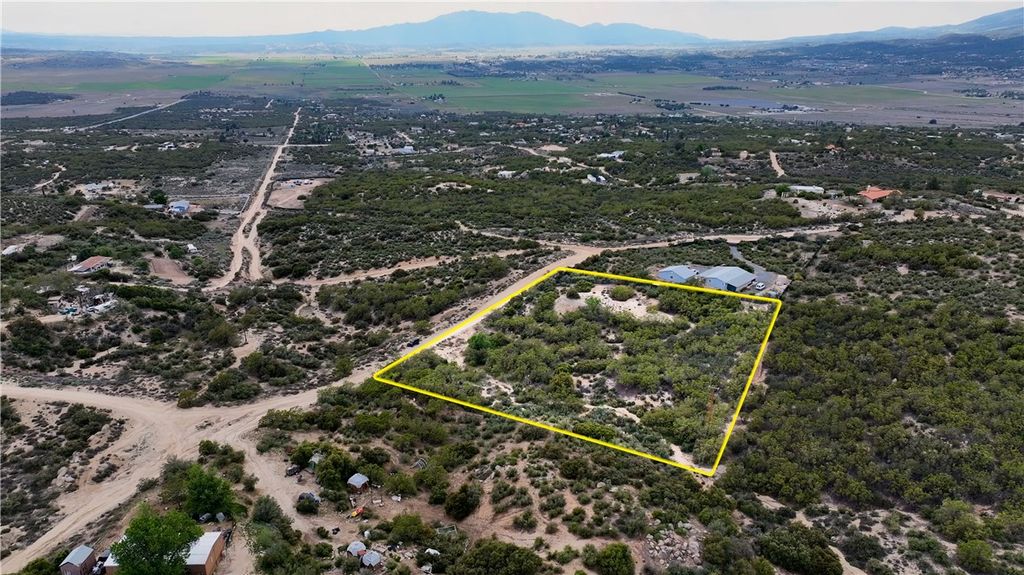 listing image 130720575020162822535