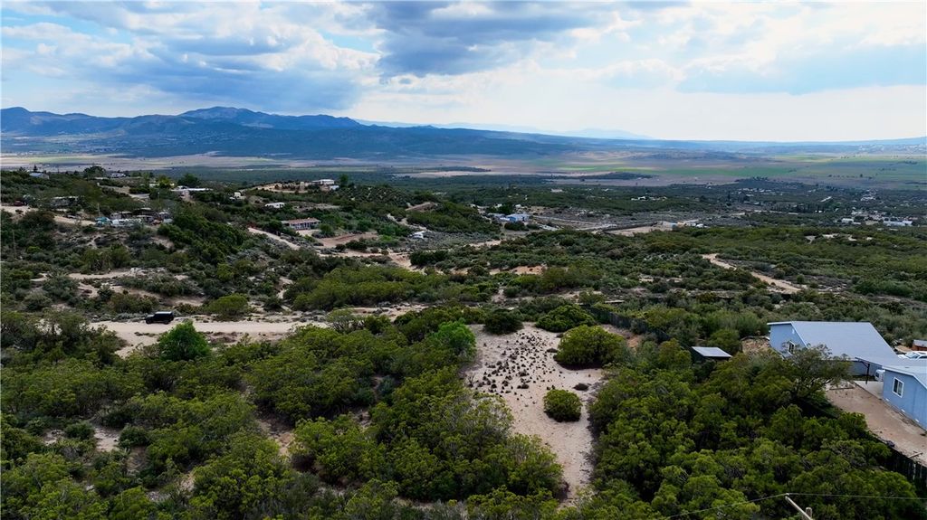 listing image 130727853155407352850