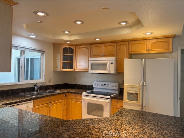 2375 Via Mariposa W B