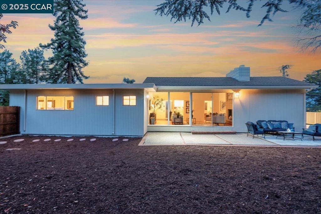 EMERALD HILLS - Residential