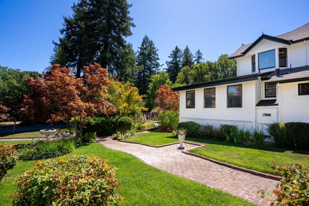 280 Fairview Avenue
