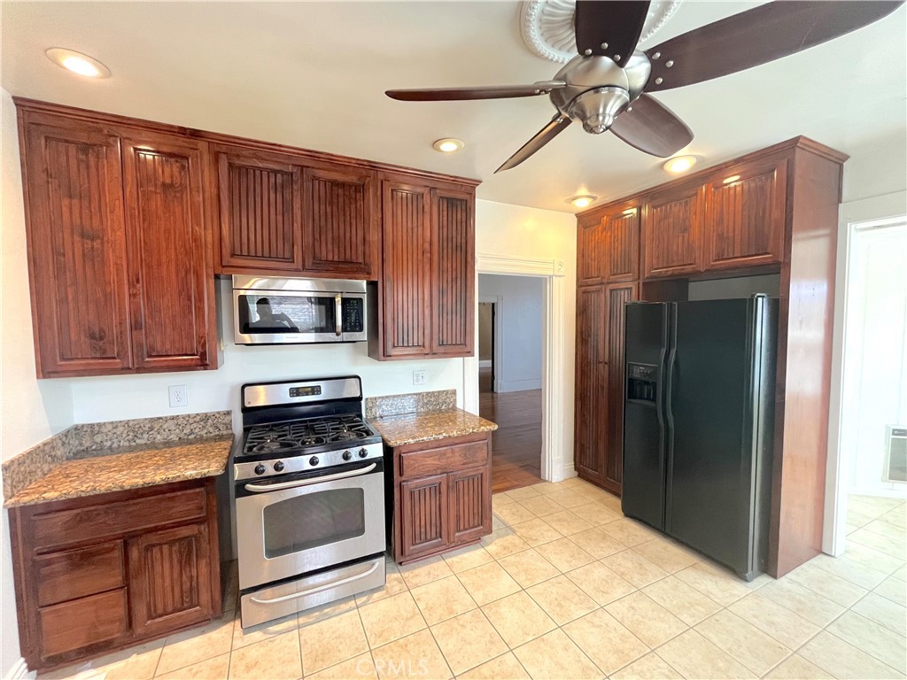 703 Manzanita Avenue