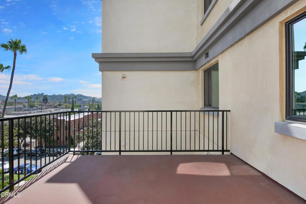 124 W Colorado Street 405