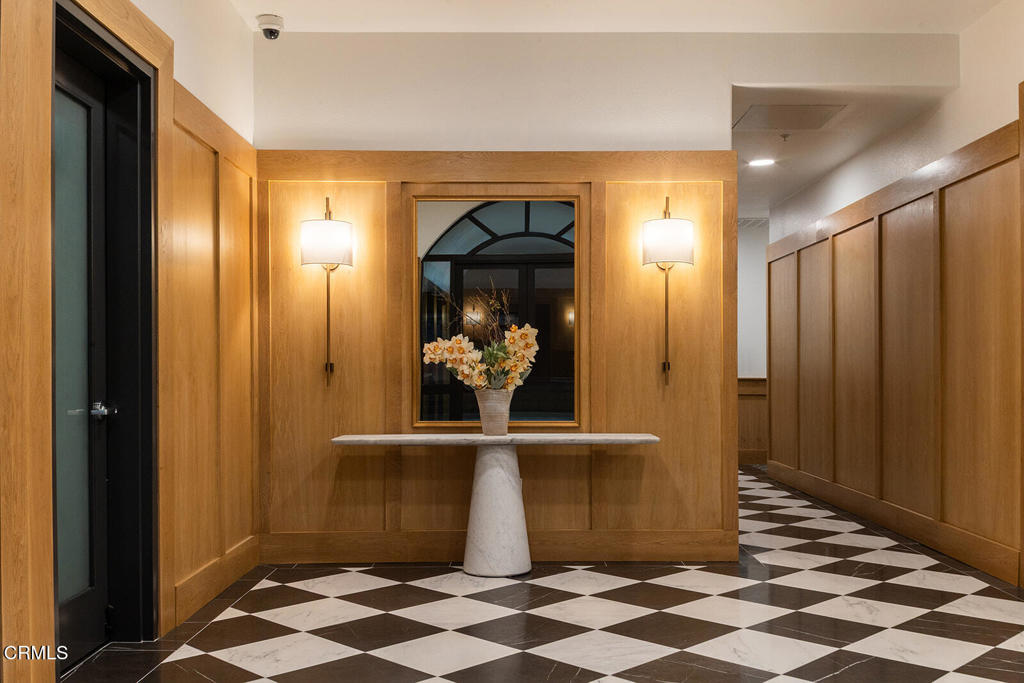 124 W Colorado Street 405