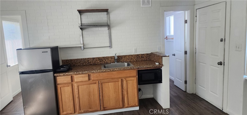 none - Residential Income