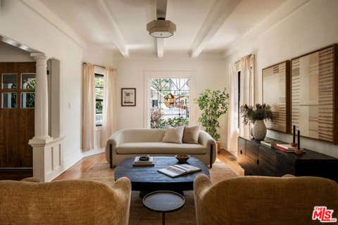 Photo of 2128 W 30th Street, Los Angeles, CA 90018 (MLS # 26865151)