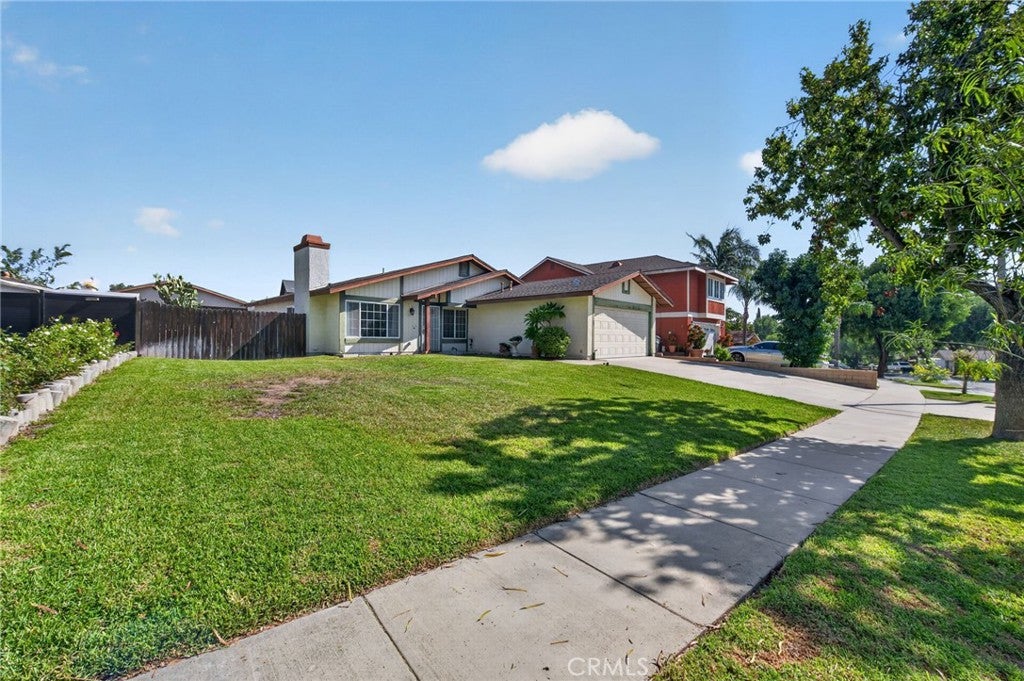 1141 Fallbrook Drive