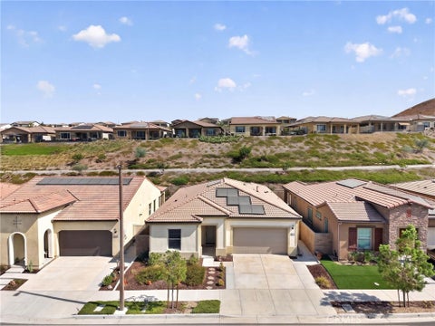 Tiny photo for 11890 Sagecrest Court, Corona, CA 92883 (MLS # SW26156336)