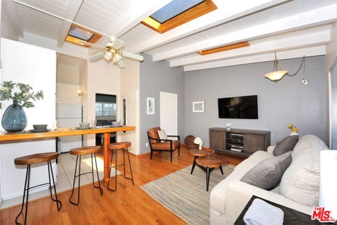 Photo of 313 Mildred Avenue #20, Venice, CA 90291 (MLS # 26996231)
