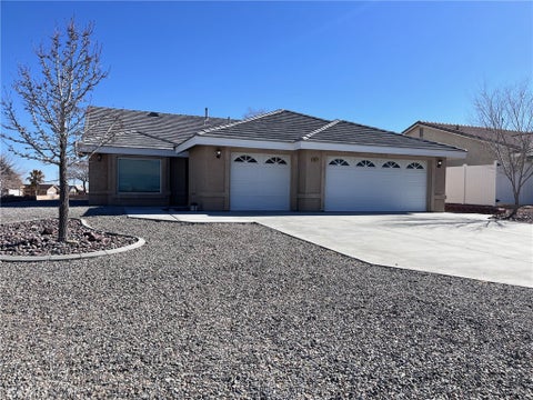 Photo of 26577 Windjammer Lane, Helendale, CA 92342 (MLS # HD26194627)