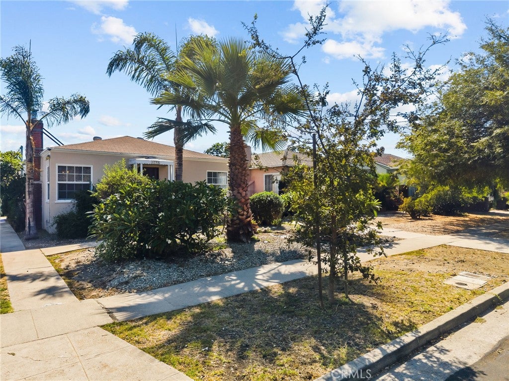 1733 S Carmelina Avenue, Los Angeles CA 90025
