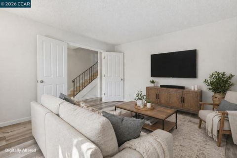 Photo of 1423 Saint James Pkwy Pkwy, Concord, CA 94521 (MLS # 41132609)