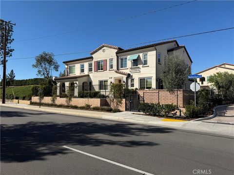 Photo of 812 Arletta, Fullerton, CA 92835 (MLS # DW26046352)