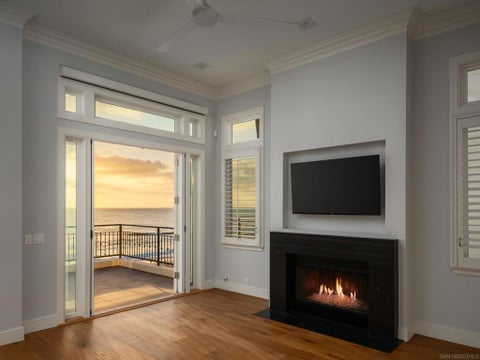 Photo of 6911 Neptune Pl Pl, La Jolla, CA 92037 (MLS # 260023074SD)