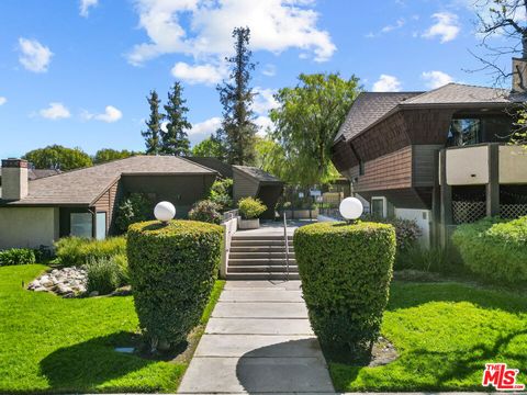 Photo of 15050 Sherman Way #166, Van Nuys, CA 91405 (MLS # 26658657)