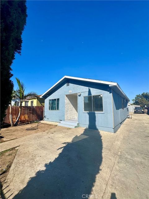 Photo of 227 E 111th Street, Los Angeles, CA 90061 (MLS # IV25233889)