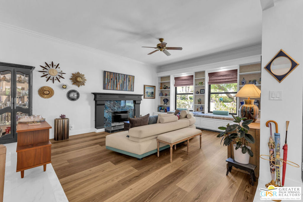 12 Santa Clara Drive