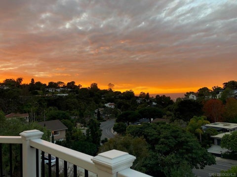 Photo of 1935 Nautilus St St, La Jolla, CA 92037 (MLS # 240008321SD)