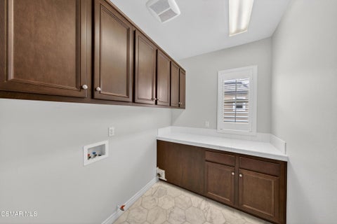 Tiny photo for 13907 Bear Fence Court, Moorpark, CA 93021 (MLS # 226002384)