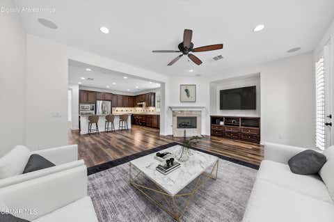 Tiny photo for 13907 Bear Fence Court, Moorpark, CA 93021 (MLS # 226002384)