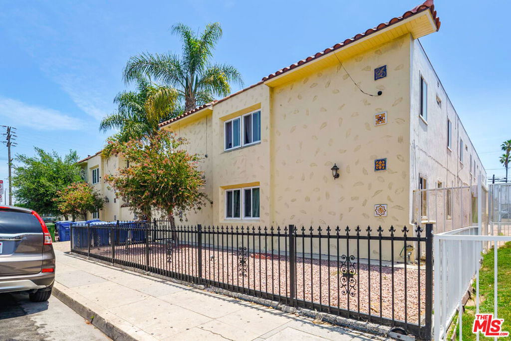 1344 253rd Street