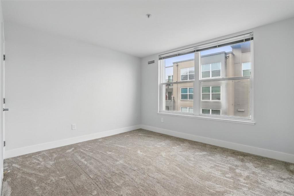 8200 Oceanview Terrace 302