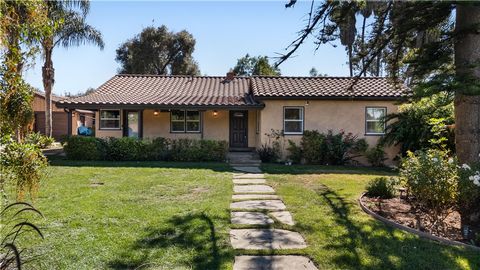 Photo of 1955 Friendly Dr, Vista, CA 92084 (MLS # OC25242637)