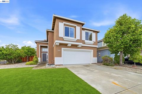 Photo of 32501 Carmel Way, Union City, CA 94587 (MLS # 41136704)