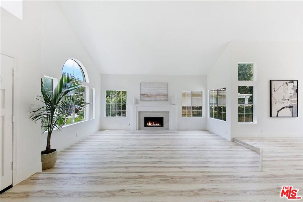 2211 Pebble Beach Trail