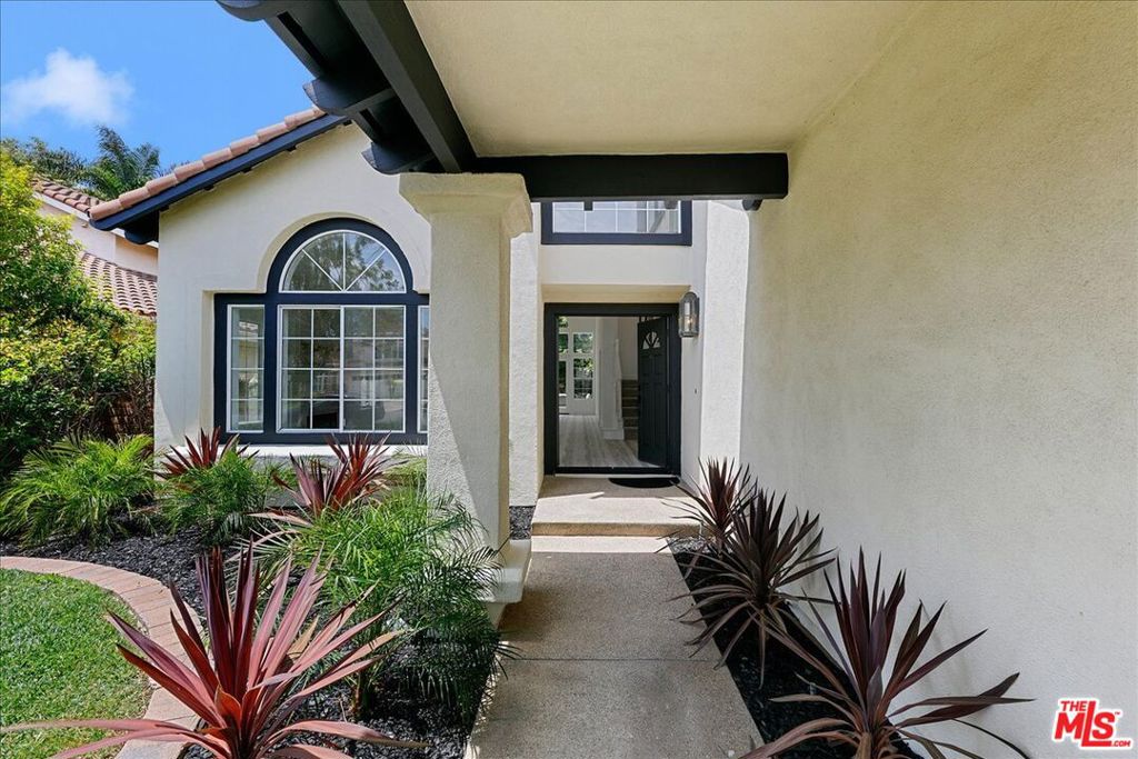 2211 Pebble Beach Trail