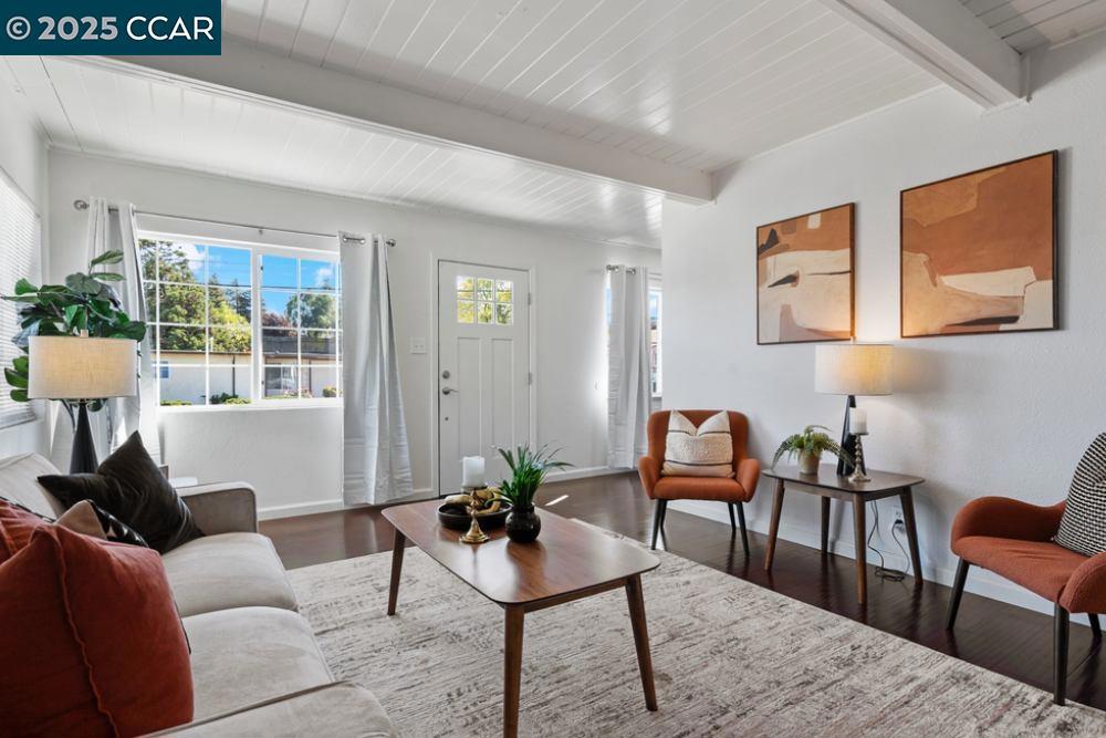 MONTALVIN MANOR - Residential