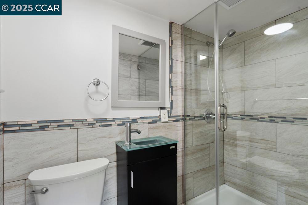 MONTALVIN MANOR - Residential