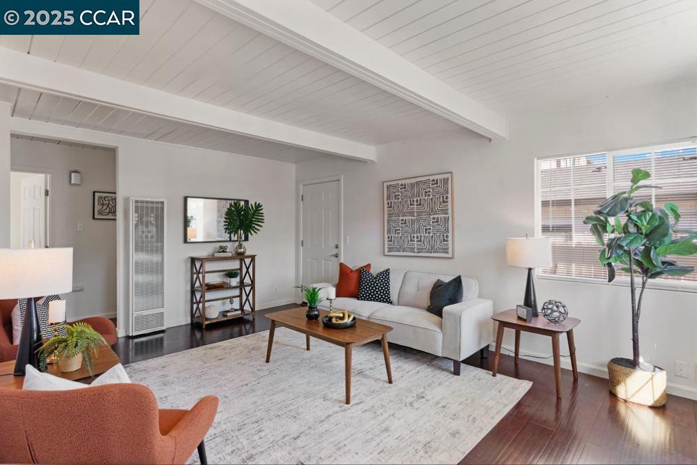 MONTALVIN MANOR - Residential