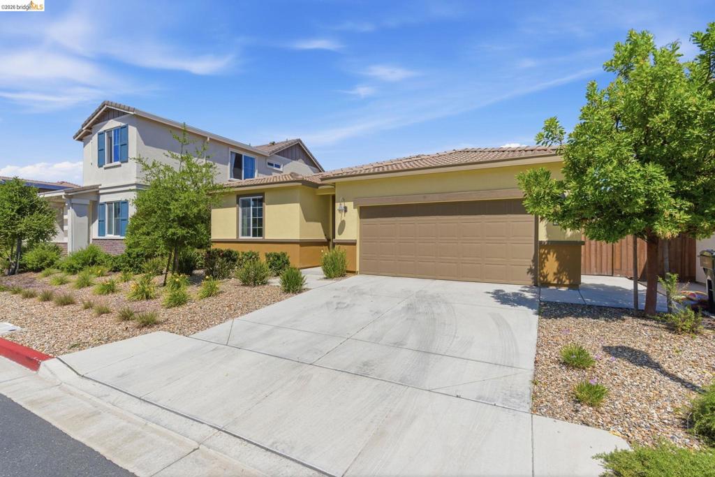 4050 Kenwood Circle