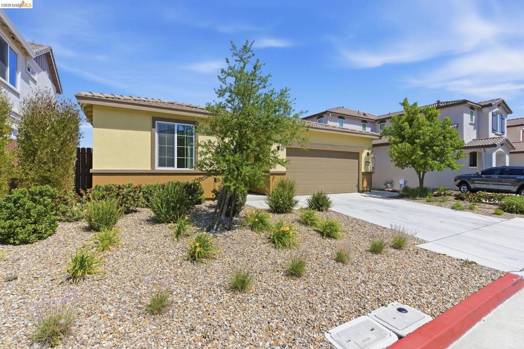 4050 Kenwood Circle