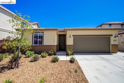 Photo of 4050 Kenwood Circle, Oakley, CA 94561 (MLS # 41130951)