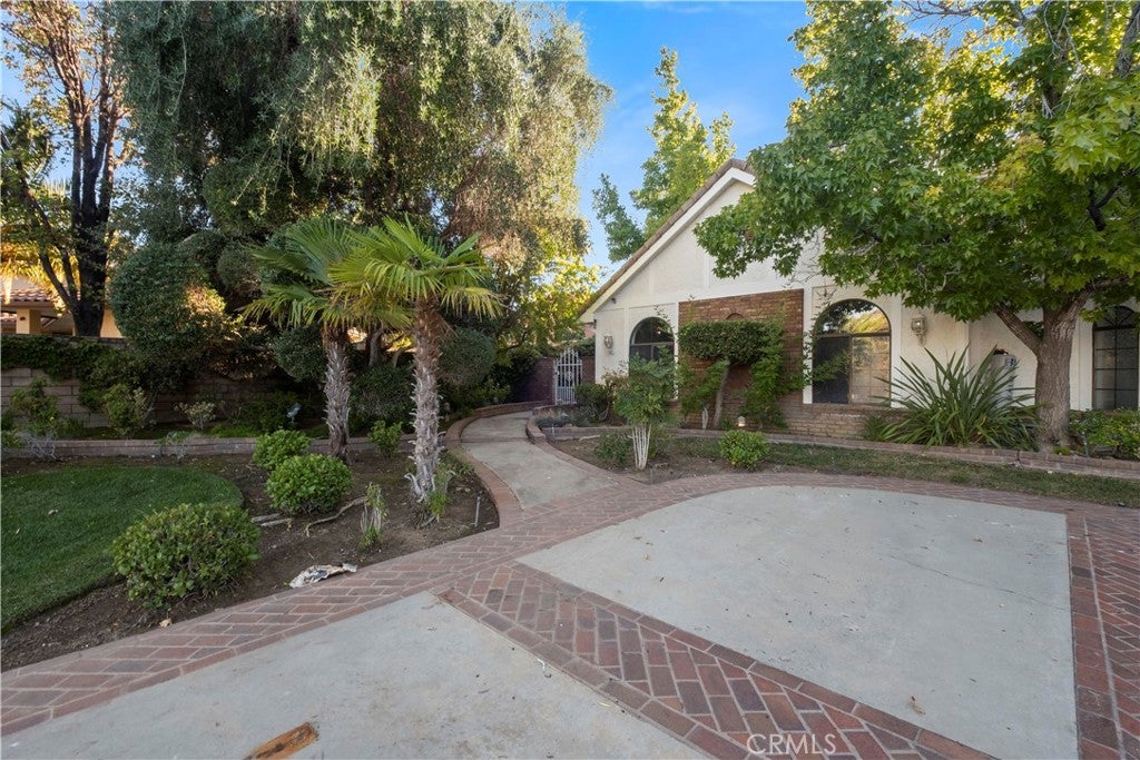 41529 Mission Drive