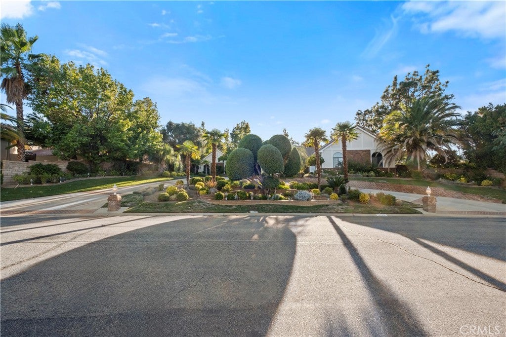 41529 Mission Drive