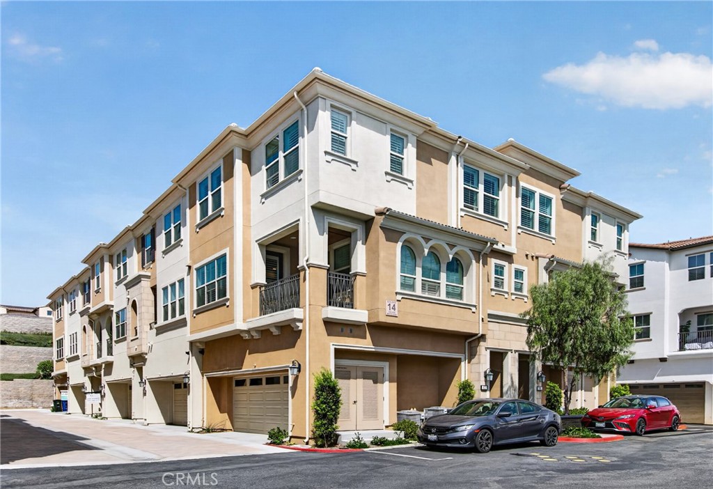 604 White Oaks