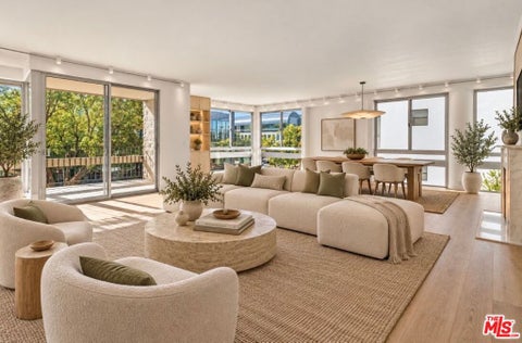 Photo of 320 N Maple Drive #303, Beverly Hills, CA 90210 (MLS # 26991821)