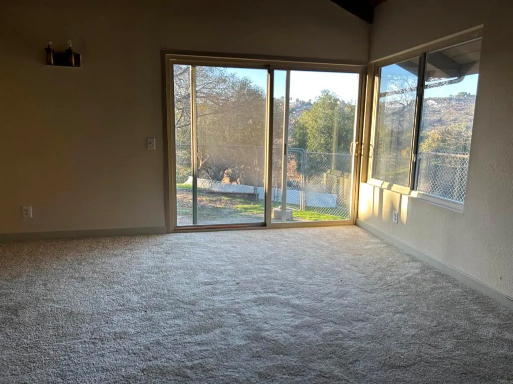 Jamul, California 91935, United States, 4 Bedrooms Bedrooms, ,4 BathroomsBathrooms,Residential,Active,255321