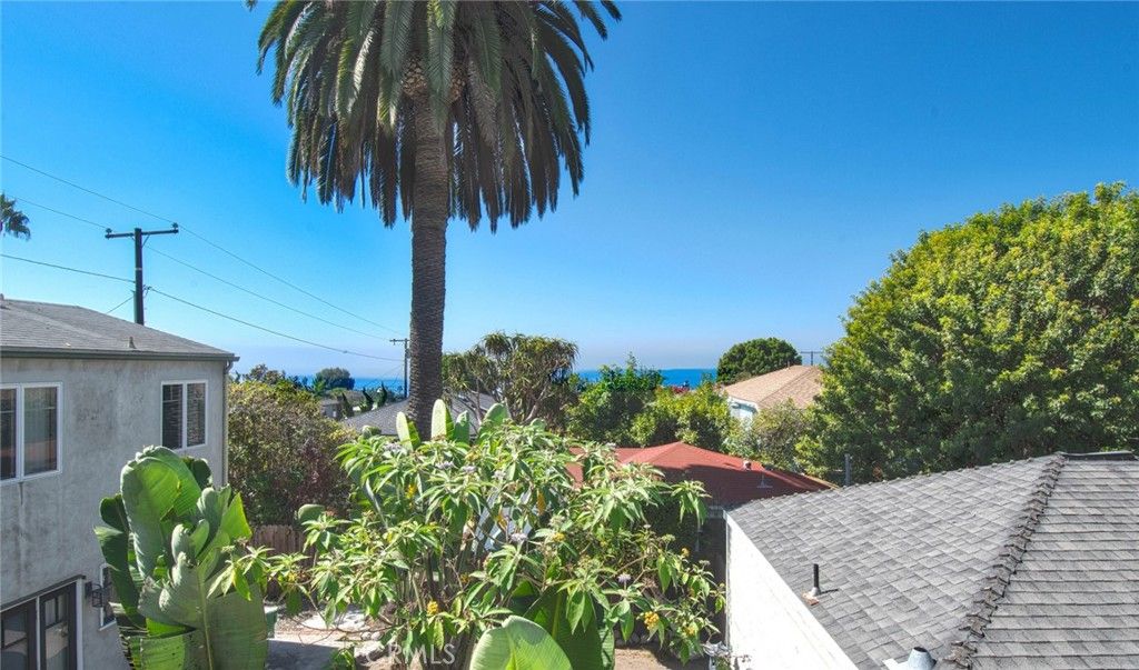 Photo of 681 Seaview Street #B, Laguna Beach, CA 92651 (MLS # OC25274844)