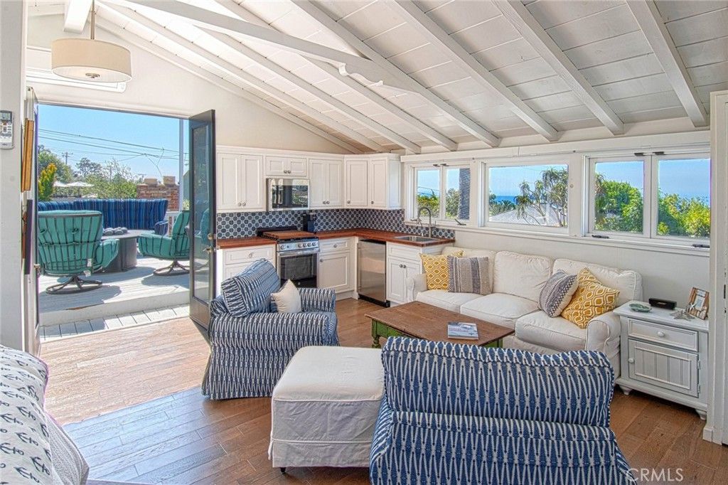 Photo of 681 Seaview Street #B, Laguna Beach, CA 92651 (MLS # OC25274844)