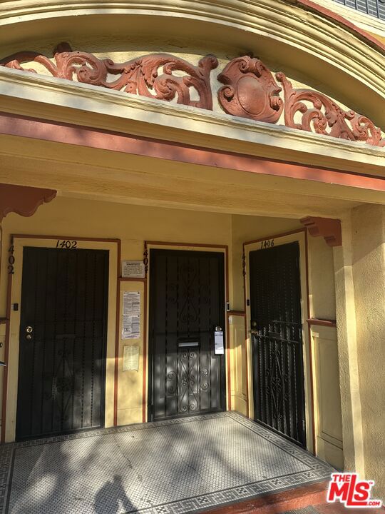 1400 S St Andrews Place