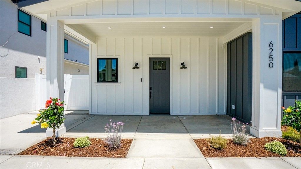 Photo of 6250 Lindley Avenue, Encino, CA 91316 (MLS # BB25181762)