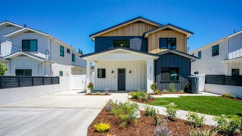 Photo of 6250 Lindley Avenue, Encino, CA 91316 (MLS # BB25181762)